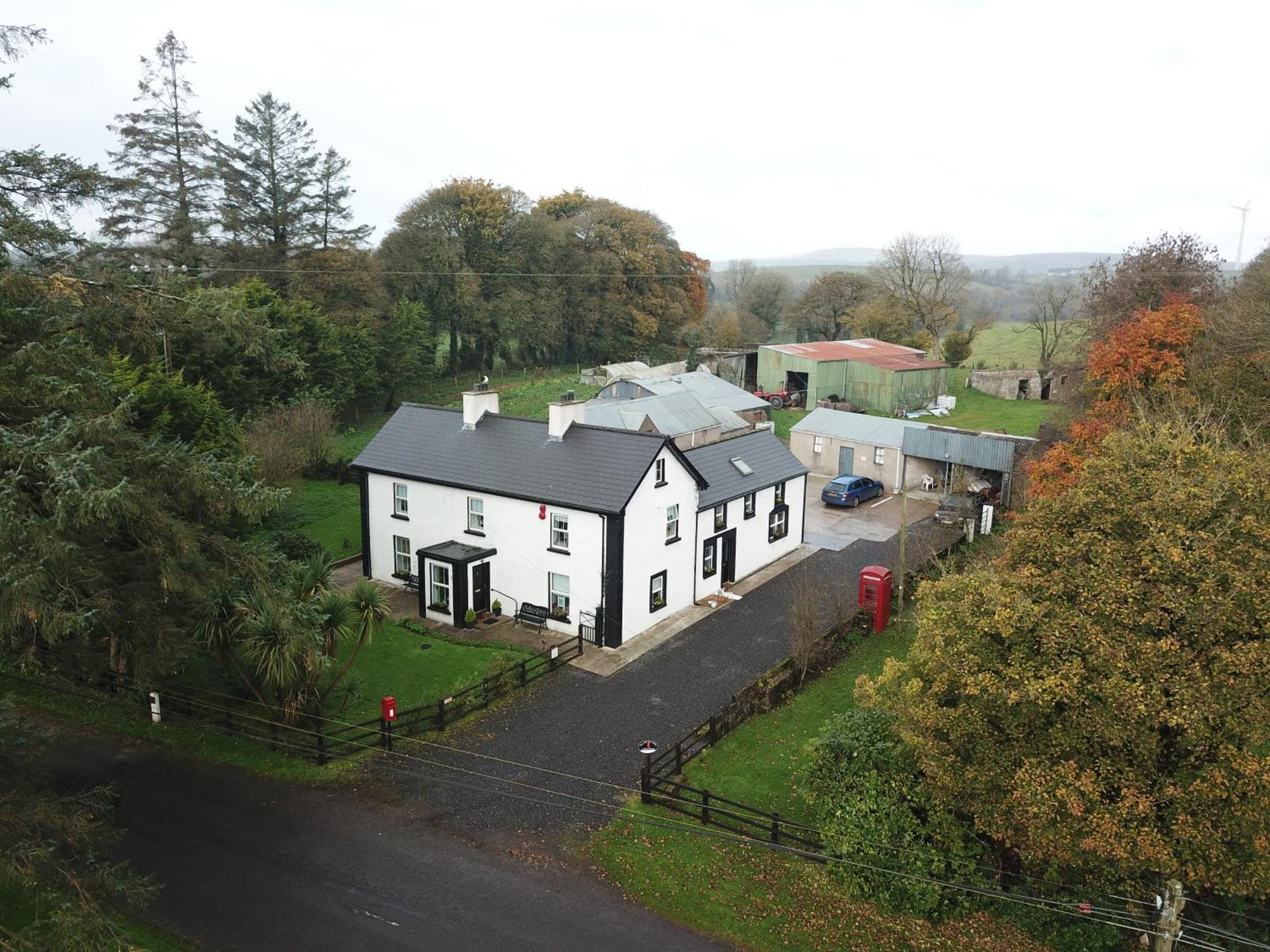 The Old Post Office Lodge Enniskillen Exterior foto